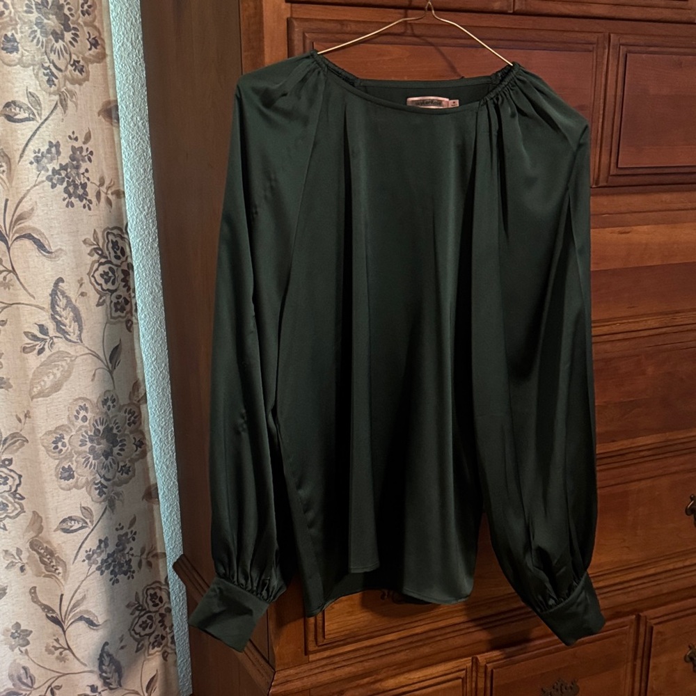 Chic Forest Green Women's Blouse